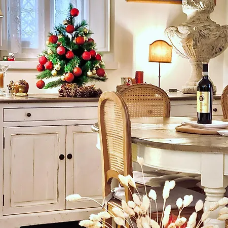 Sonia Campo De' Fiori Apartment